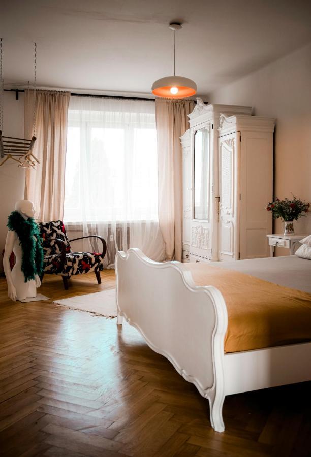 Kiki & Luky Family Apartment By Prague Castle ภายนอก รูปภาพ