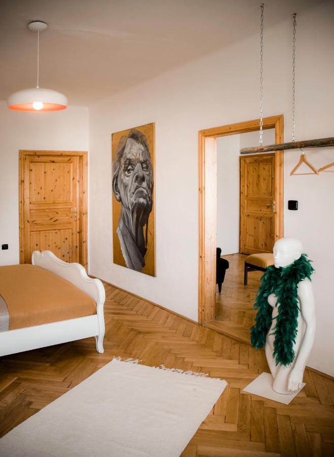 Kiki & Luky Family Apartment By Prague Castle ภายนอก รูปภาพ